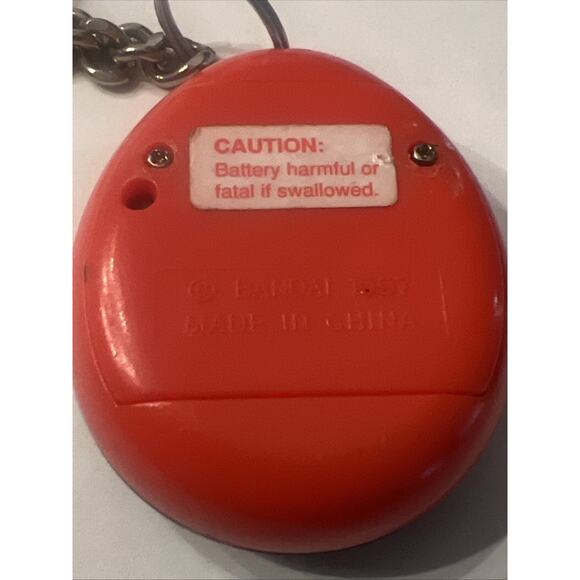 Vintage Bandai Tamagotchi 1997 Red & Black Digital Pet Keychain Tested/Works - Picture 3 of 3